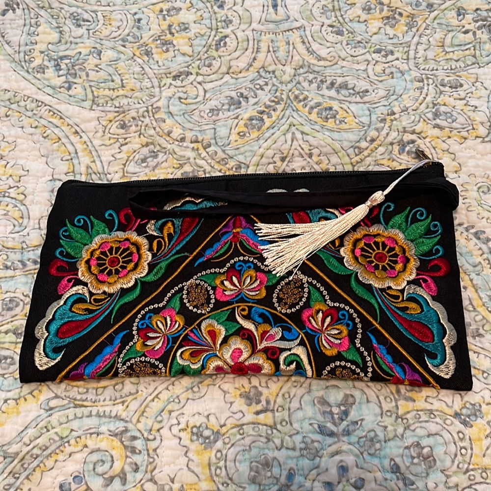 Embroidered clutch makeup bag